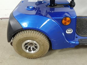 Thumbnail image of Drive Medical Mobility Scooter Neo 4 MS040 + Basket, Key & Charger