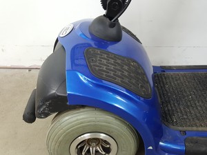 Thumbnail image of Drive Medical Mobility Scooter Neo 4  MS040 + Basket, Key & Charger