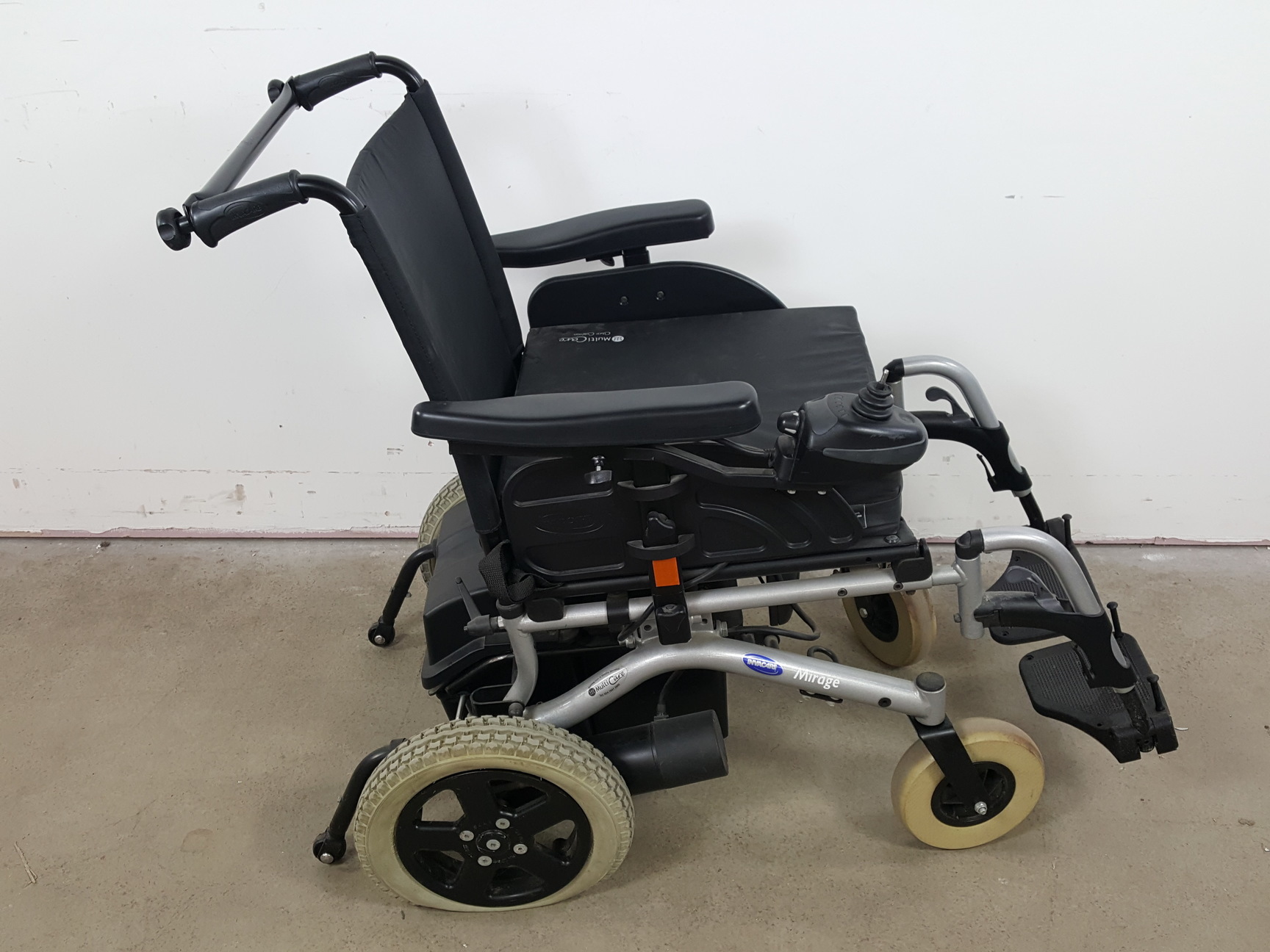 Image of Invacare Mirage 4mph Electric Wheelchair Transportable Powerchair - Dead Battery