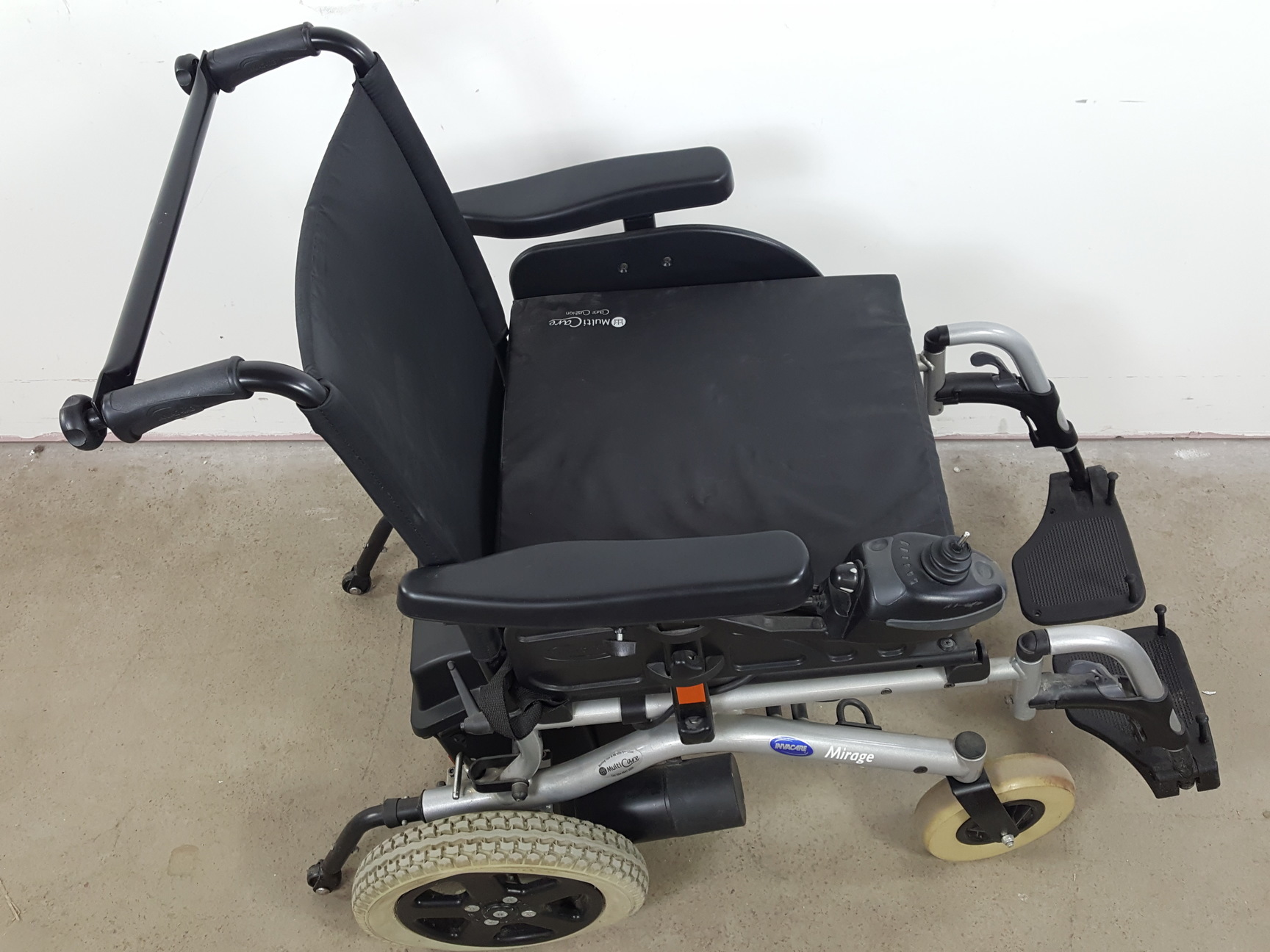 Image of Invacare Mirage 4mph Electric Wheelchair Transportable Powerchair - Dead Battery