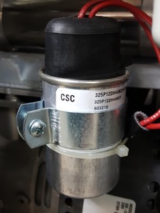 Thumbnail image of Peak Scientific High Purity Nitrogen Generator Model - NM30LA Lab