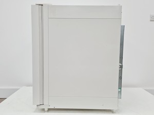 Thumbnail image of Thermo Scientific HERAcell 150i C02 Laboratory Incubator Lab