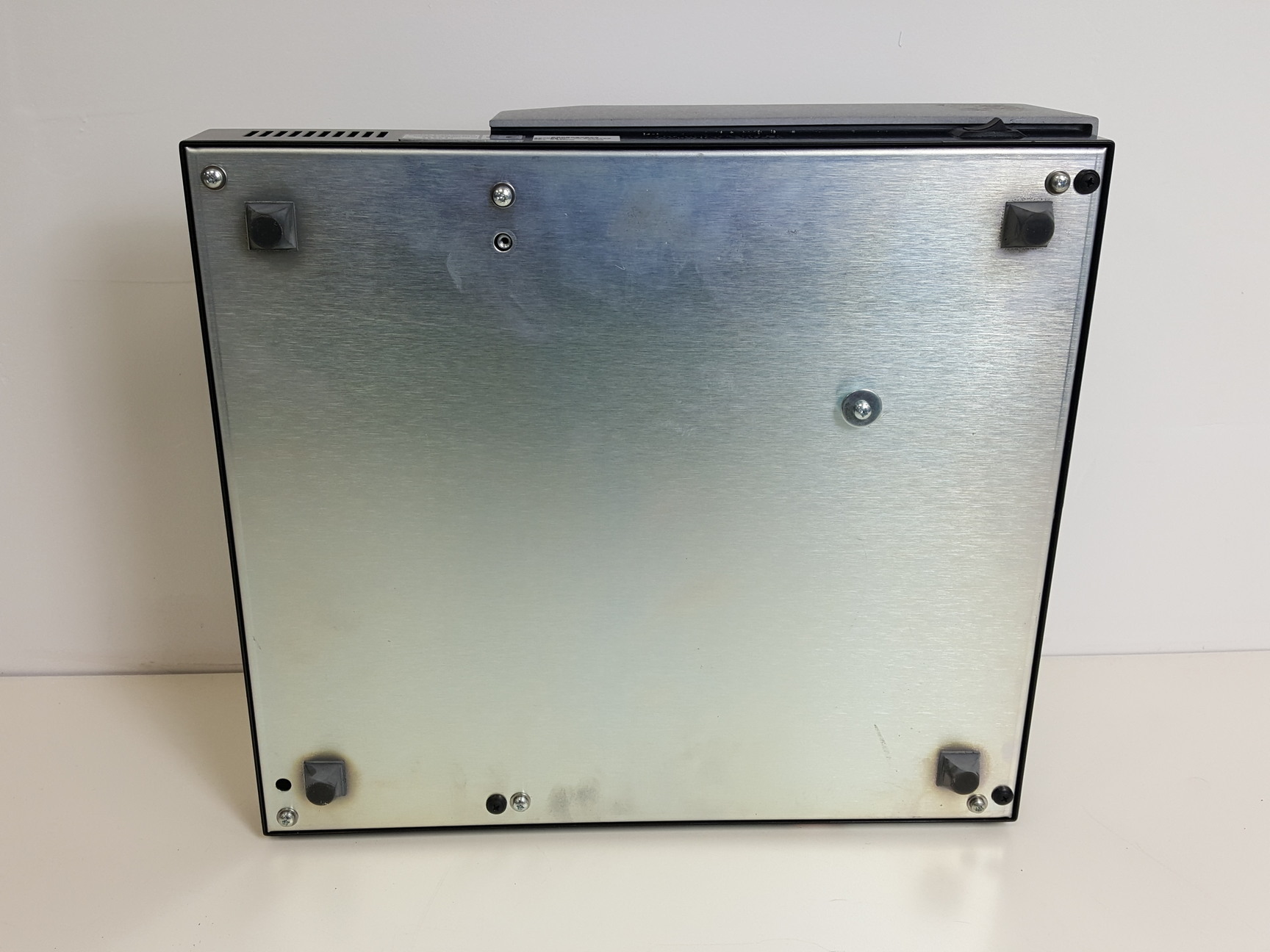 Image of BioTek EL800 Microplate Visible/Absorbance Reader Lab