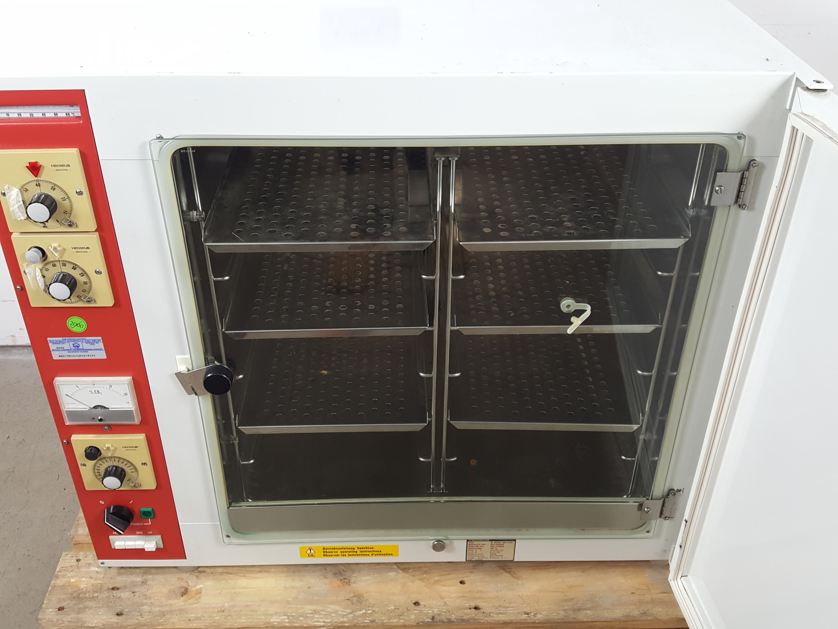 Image of Heraeus Laboratory Incubator Typ B 5060 EK-C02 Lab