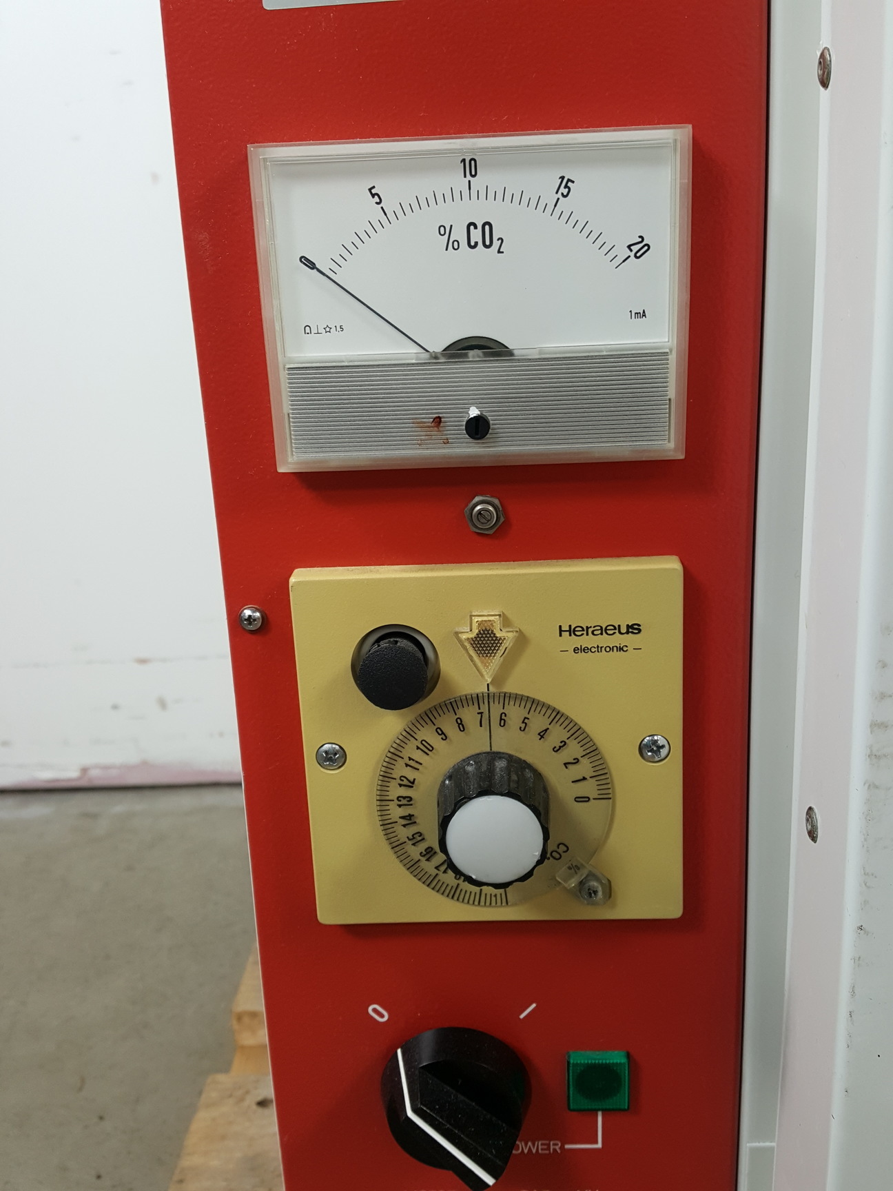 Image of Heraeus Laboratory Incubator Typ B 5060 EK-C02 Lab