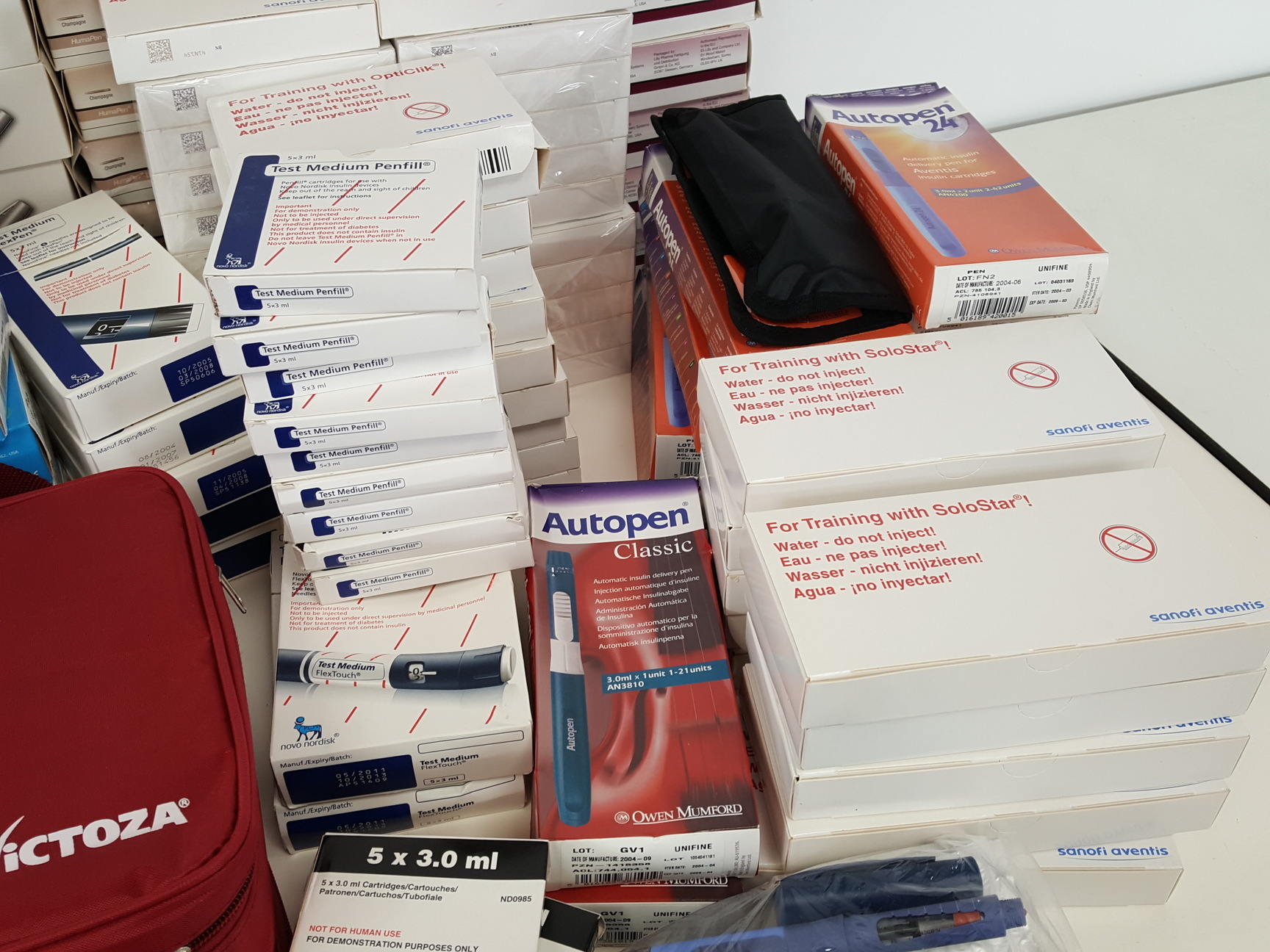 Image of Job lot of Insulin Pens and Cartridges
