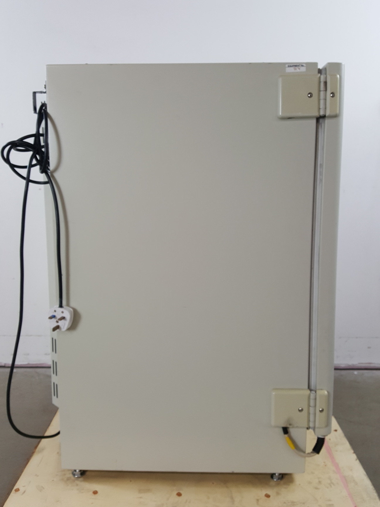 Image of Sanyo C02 Laboratory Incubator Model - MCO-17 AIC Lab