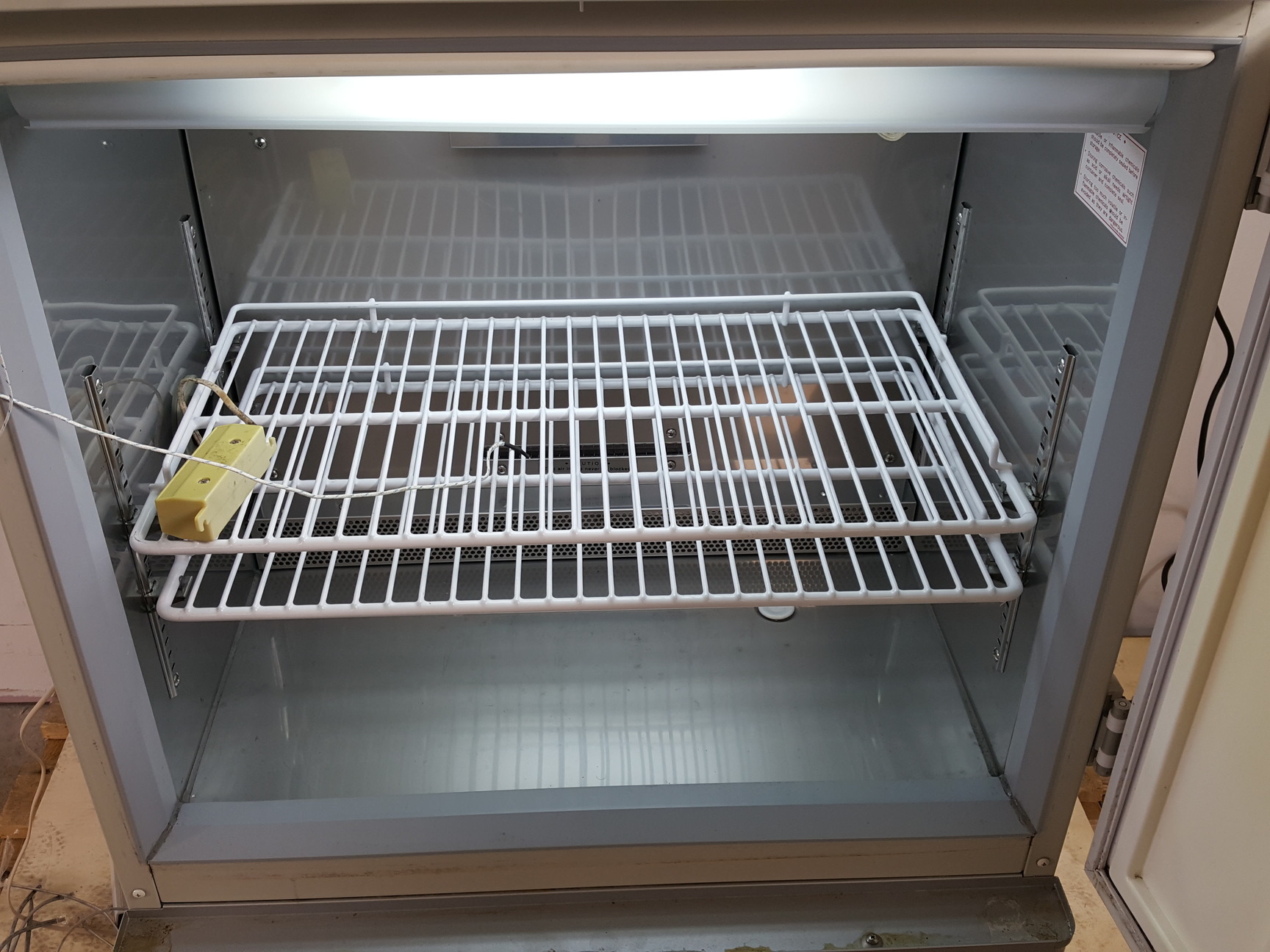 Image of Sanyo Laboratory Incubator Model - MIR-154 Lab