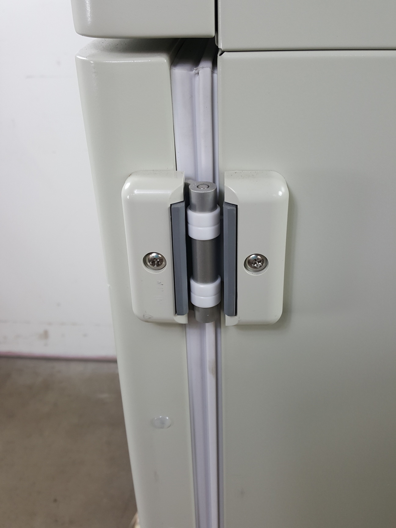 Image of Sanyo Laboratory Incubator Model - MIR-154 Lab