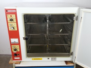 Thumbnail image of Heraeus Laboratory Incubator Typ B 5060 EK-C02 with Trolley Lab