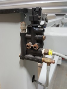 Thumbnail image of Newport Optical Air Vibration Isolation Table Model - VW-3046-OPT-BB Lab