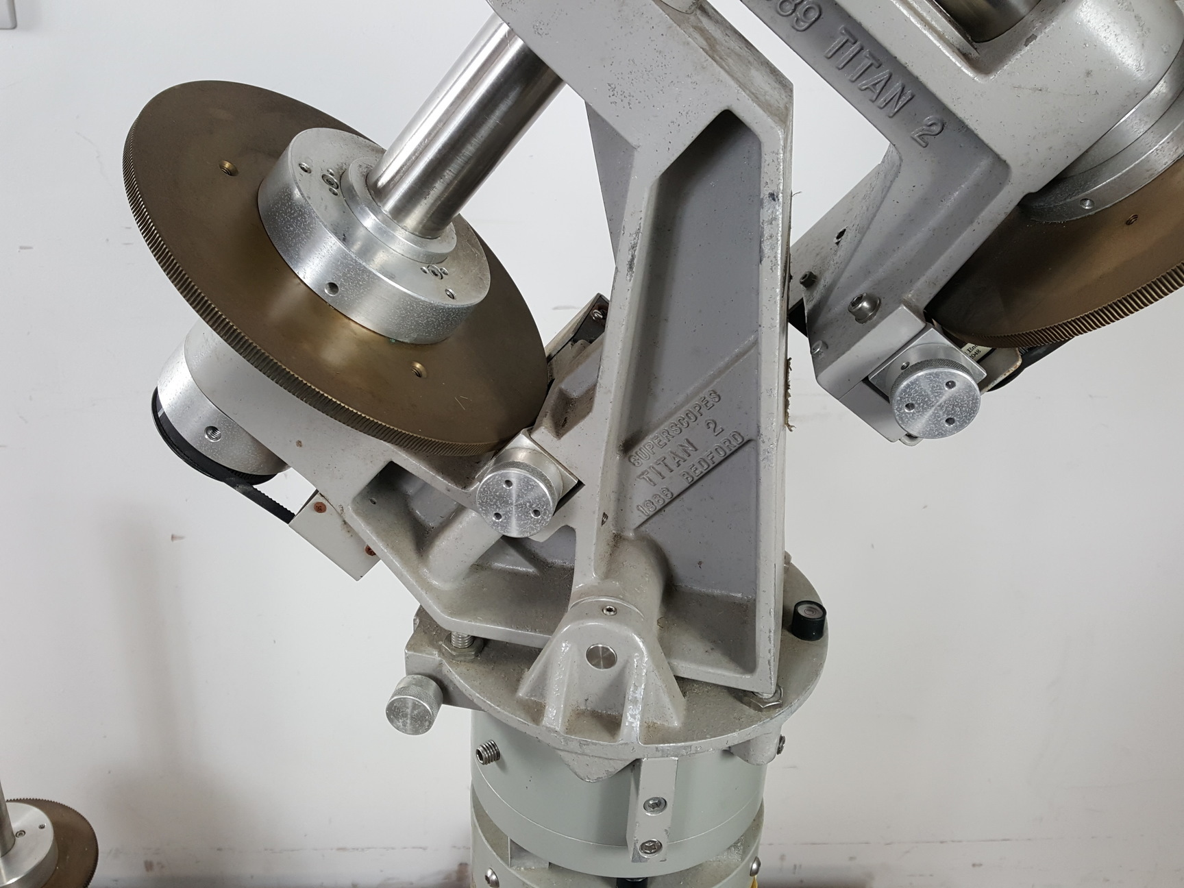 Image of Vintage 1988 Superscopes Ltd Titan 2 Telescope EQ Mount - 701 C2 Lab