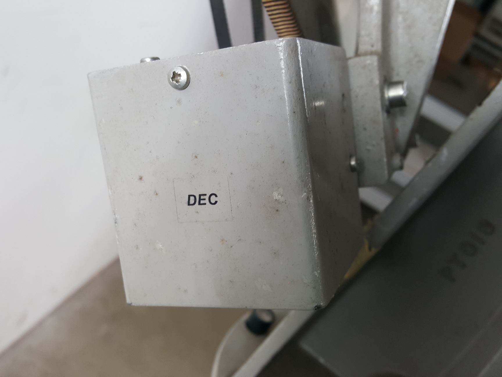 Image of Vintage 1988 Superscopes Ltd Titan 2 Telescope EQ Mount - 701 C2 Lab