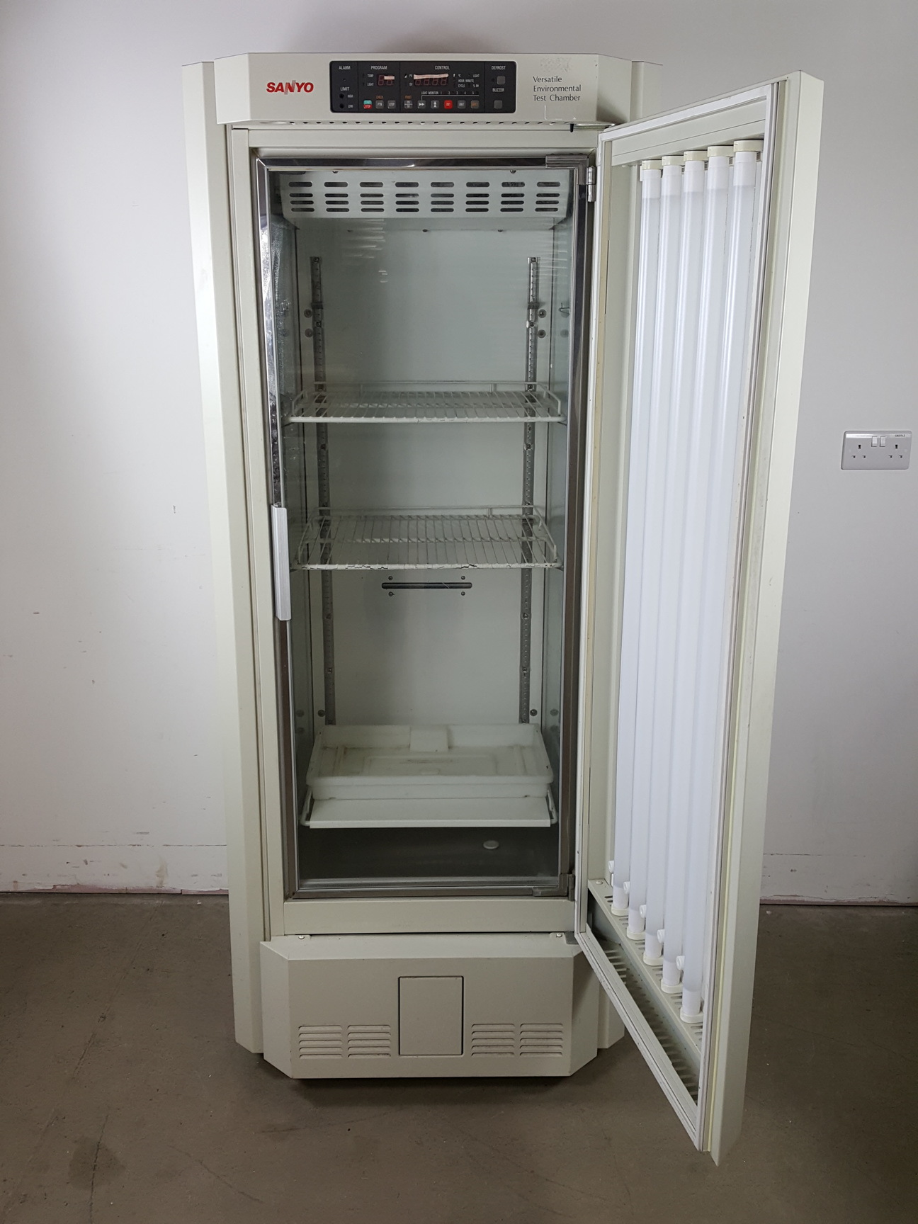 Image of Sanyo Versatile Environmental Test Chamber  Model - MLR-350 Lab