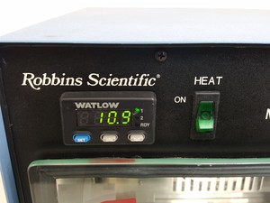 Thumbnail image of Robbins Scientific Micro Hybridization Incubator  Model 2000  Cat no. 1040-50-2 