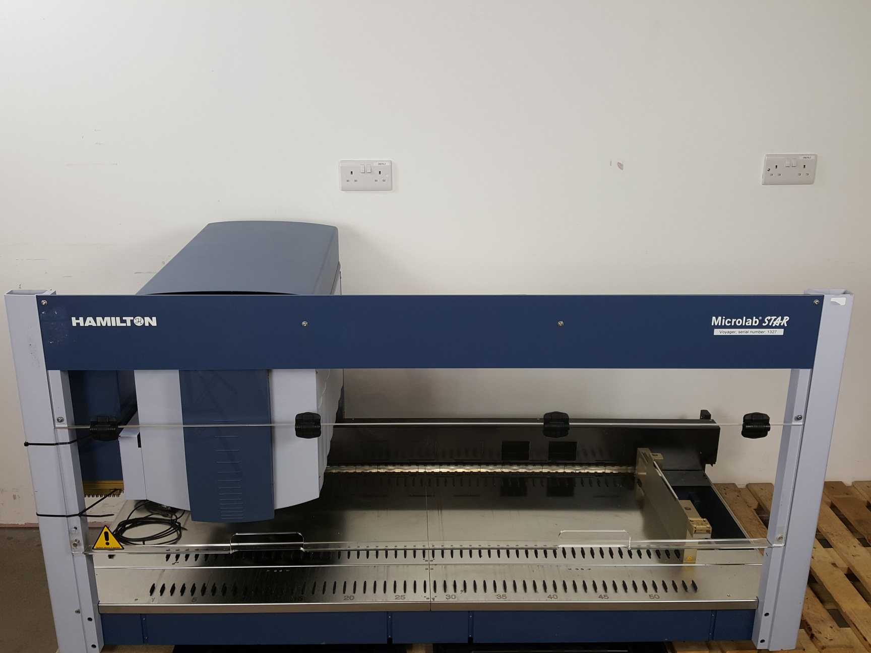Image of Hamilton Microlab Star Automated Robotic Liquid Handling System Lab