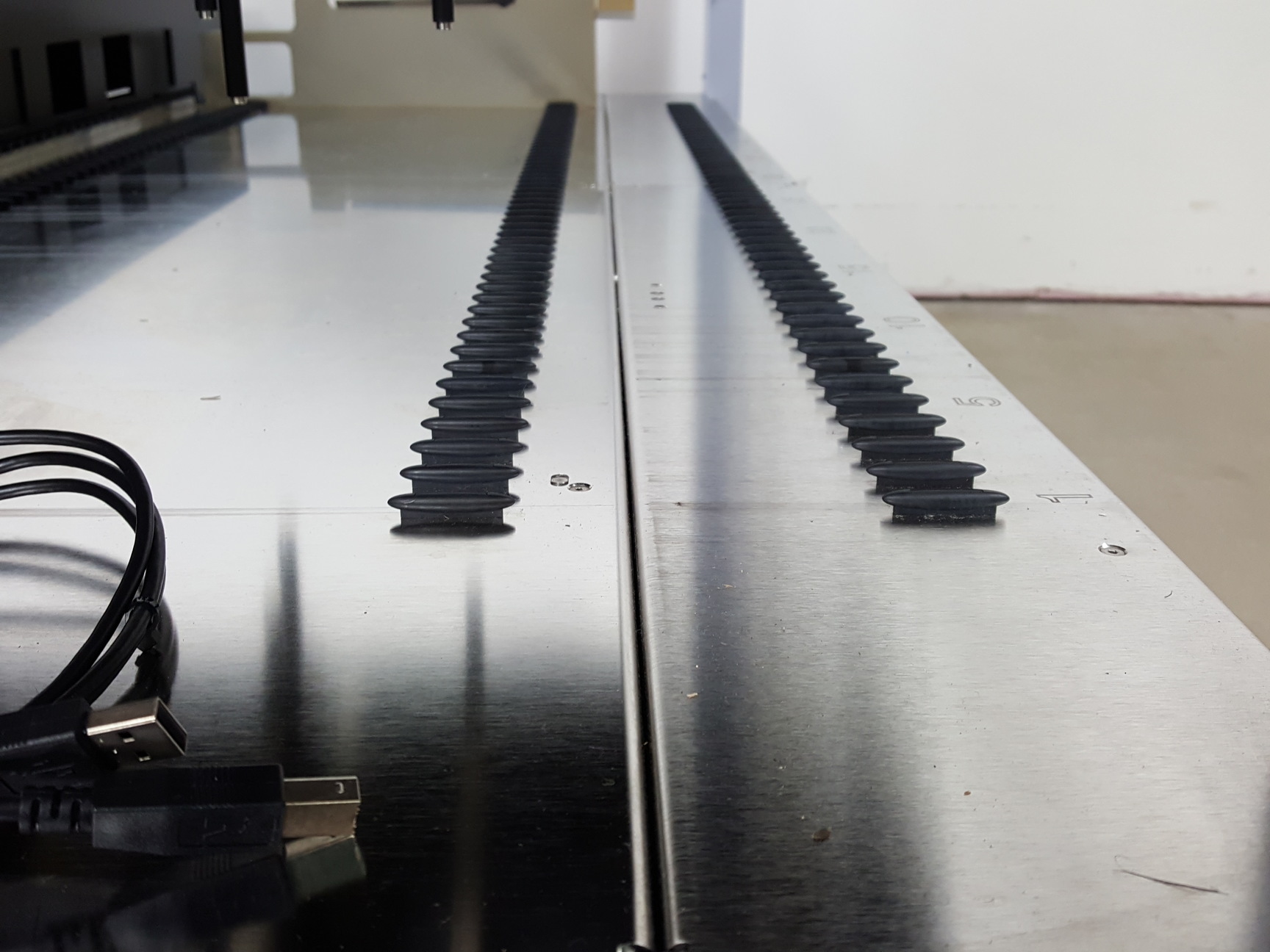 Image of Hamilton Microlab Star Automated Robotic Liquid Handling System Lab