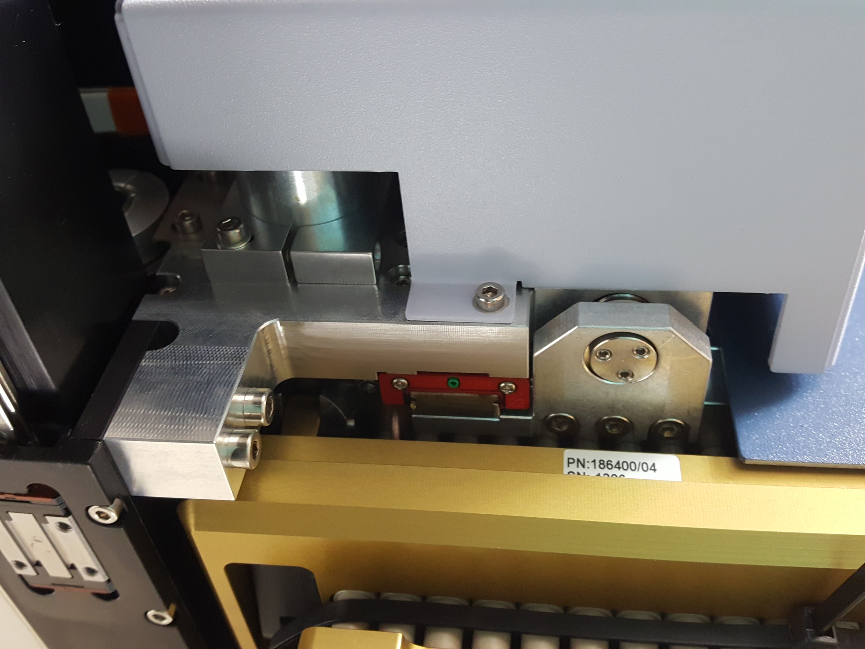 Image of Hamilton Microlab Star Automated Robotic Liquid Handling System Lab