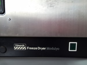 Thumbnail image of EDWARDS Modulyo Freeze Dryer EF4 Lab + Accessories