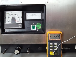Thumbnail image of EDWARDS Modulyo Freeze Dryer EF4 Lab + Accessories