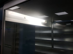 Thumbnail image of Tecniplast CS5 Laminar Flow Cabinet Changing Station Type - 9CACGCS512UK Lab