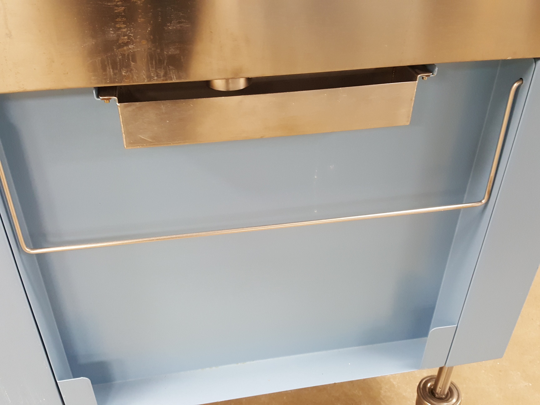Image of Tecniplast CS5 Changing Station Laminar Flow Cabinet Type - 9CACGCS512UK Lab