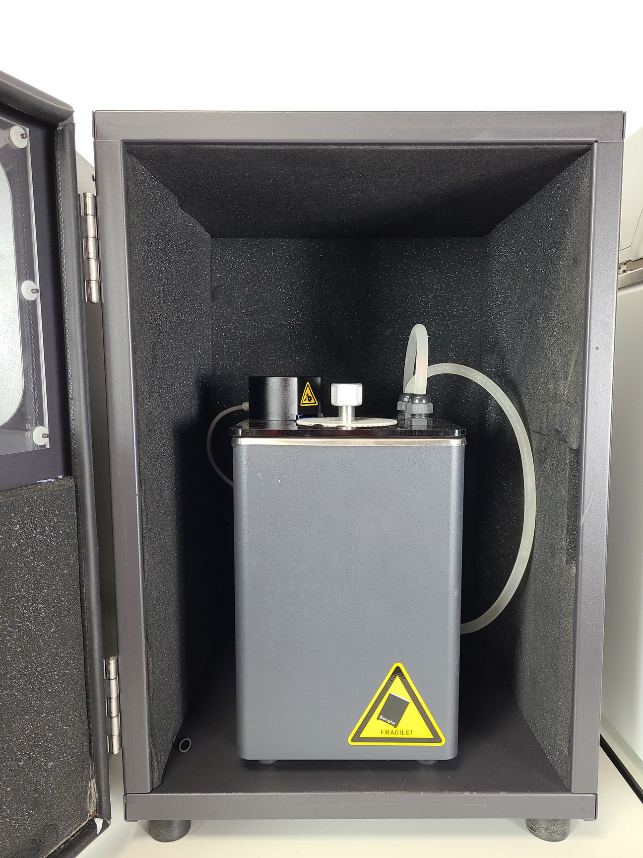 Image of Diagenode Bioruptor Twin Sonication System w/ Neslab RTE7 Circulating Bath Lab