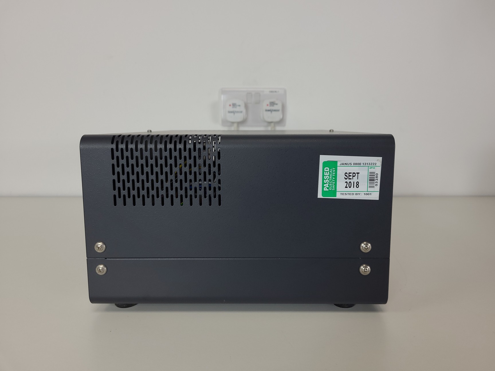 Image of Diagenode Bioruptor Twin Sonication System w/ Neslab RTE7 Circulating Bath Lab