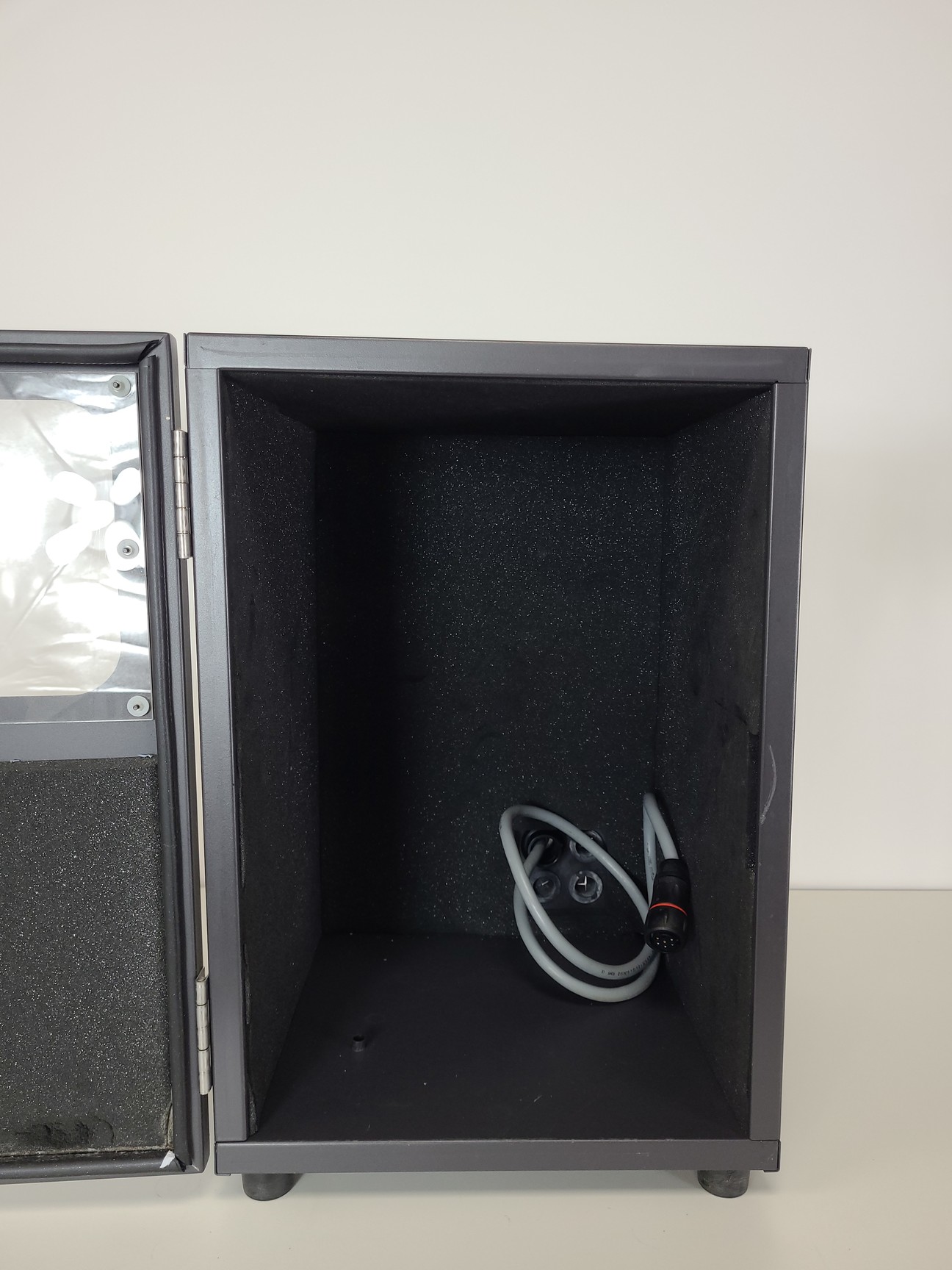 Image of Diagenode Bioruptor Twin Sonication System w/ Neslab RTE7 Circulating Bath Lab