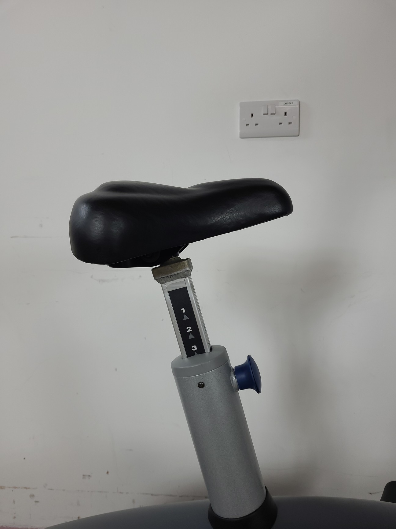 Image of Precor C842i Commercial Cycle Exercise Bike Gym 