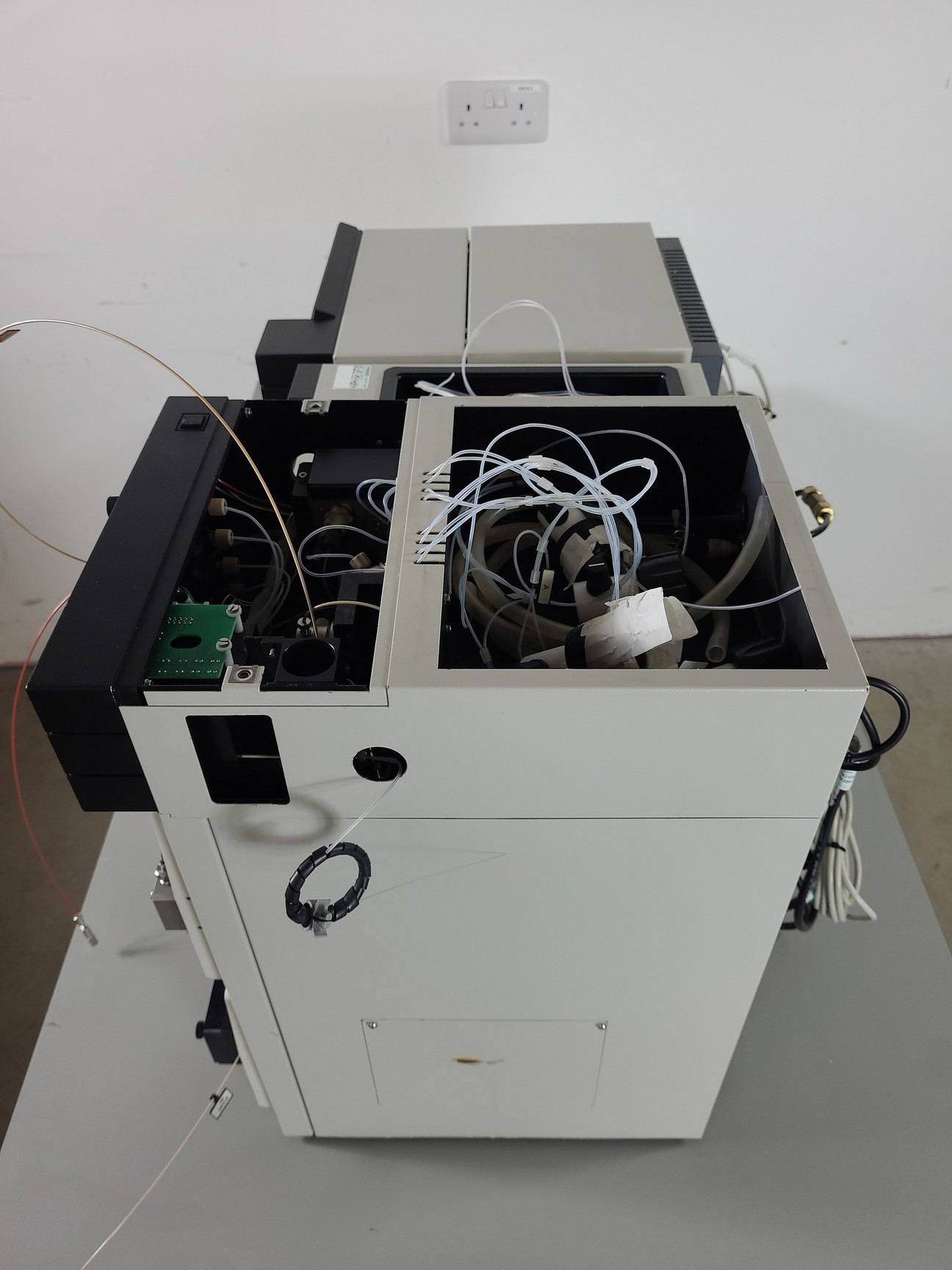 Image of LC Packings Spark Holland HPLC System - Famos, Switchos, Ultimate Lab