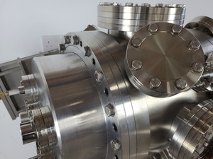 Thumbnail image of Surface Science Instrument VG Scientific UHV Vacuum Chamber & StarCell Ion Pump 