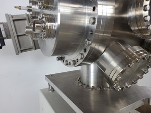 Thumbnail image of Surface Science Instrument VG Scientific UHV Vacuum Chamber & StarCell Ion Pump 
