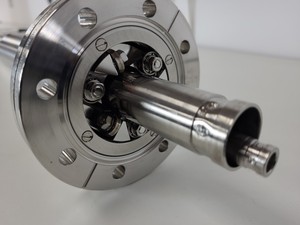Thumbnail image of Vacuum Generators Ltd HPLT050 5-axis UHV micro-manipulator 