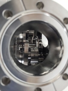 Thumbnail image of Vacuum Generators Ltd HPLT050 5-axis UHV micro-manipulator 