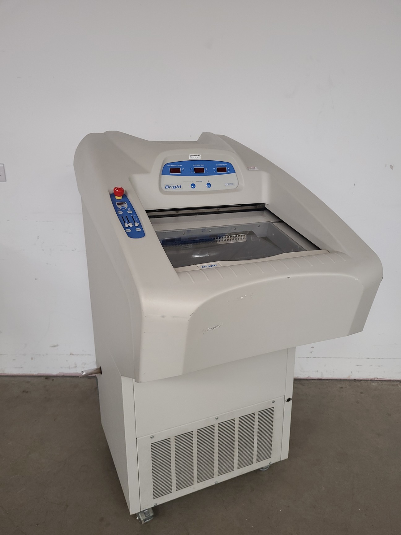 Image of Bright Instruments Cryostat Microtome OTF5000 Lab