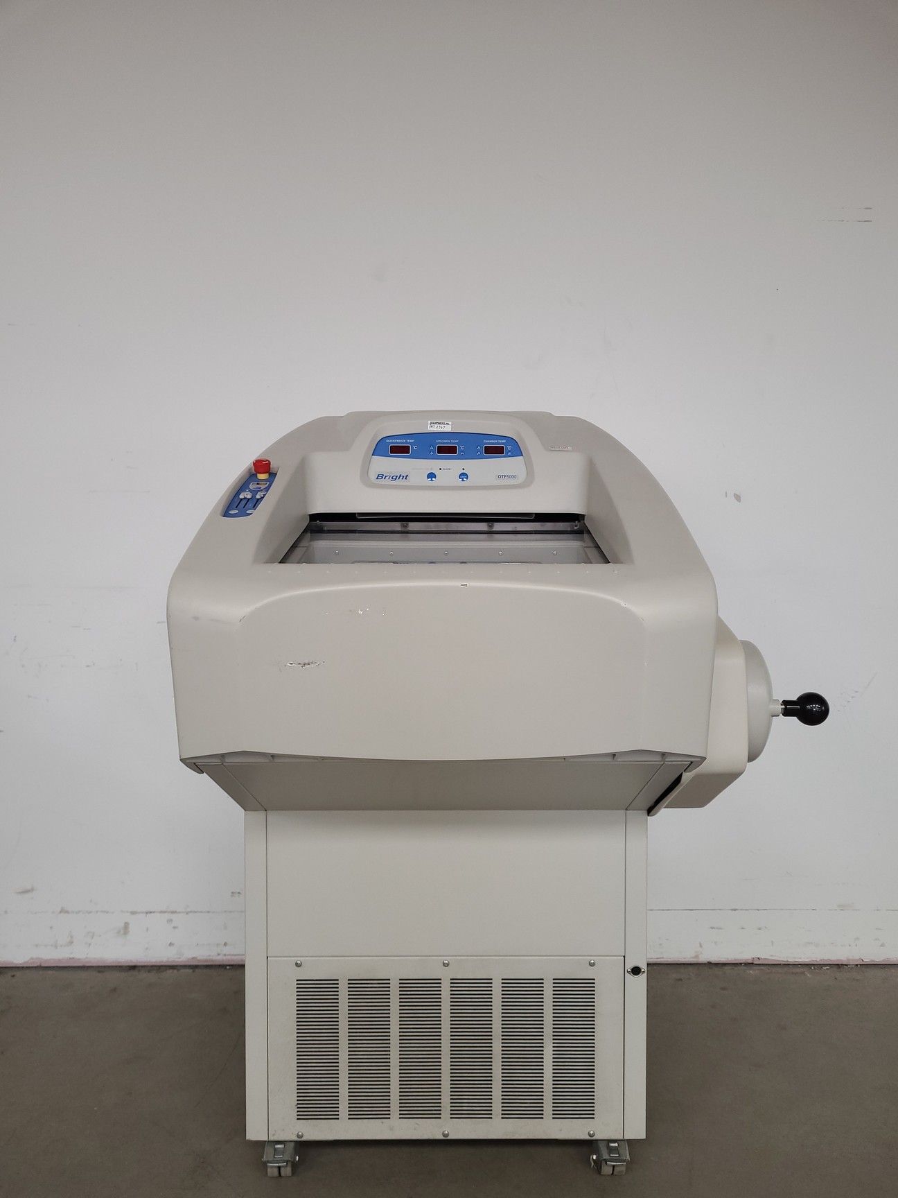 Image of Bright Instruments Cryostat Microtome OTF5000 Lab