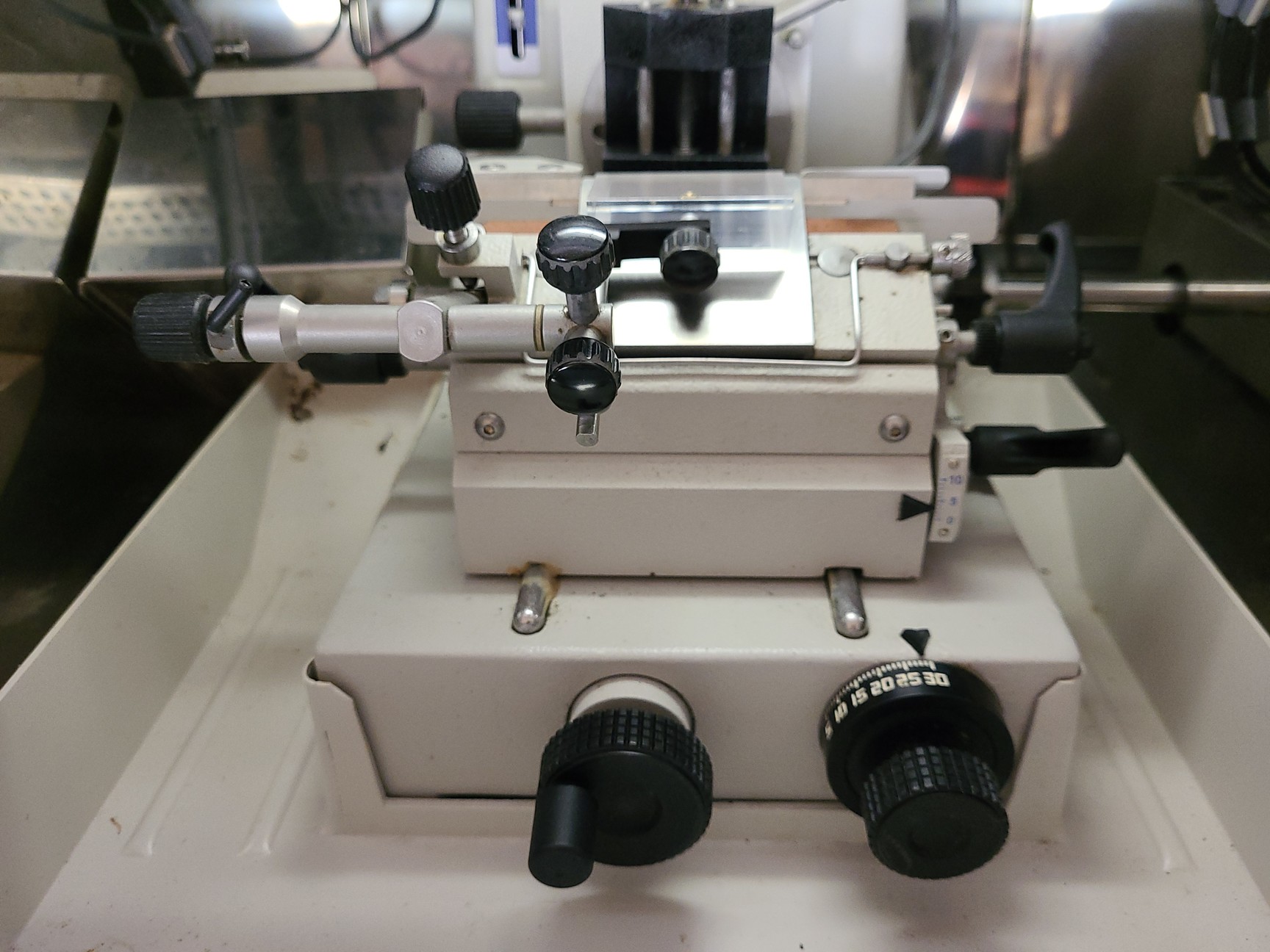 Image of Bright Instruments Cryostat Microtome OTF5000 Lab