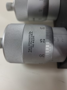 Thumbnail image of 2 x Micromanipulator Parts The L.S. Starrett Co Athol. Mass. USA. No 465M Lab