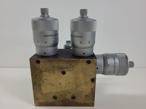 Thumbnail image of 2 x Micromanipulator Parts The L.S. Starrett Co Athol. Mass. USA. No 465M Lab