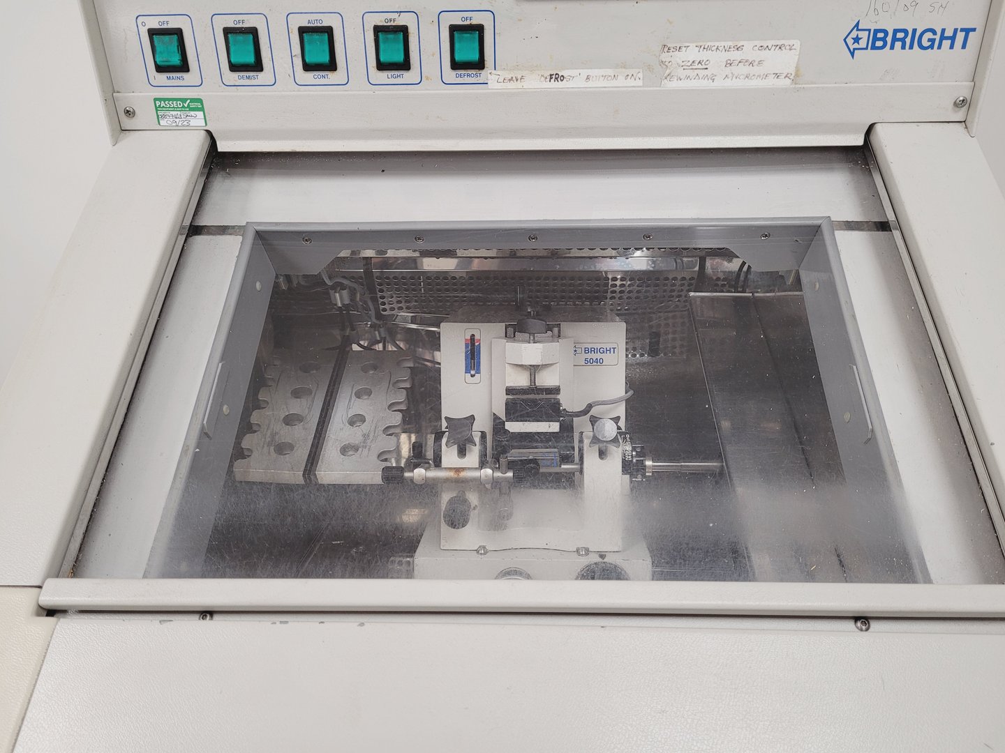 Image of Bright Model OTF - OTF/ASD Cryostat Lab