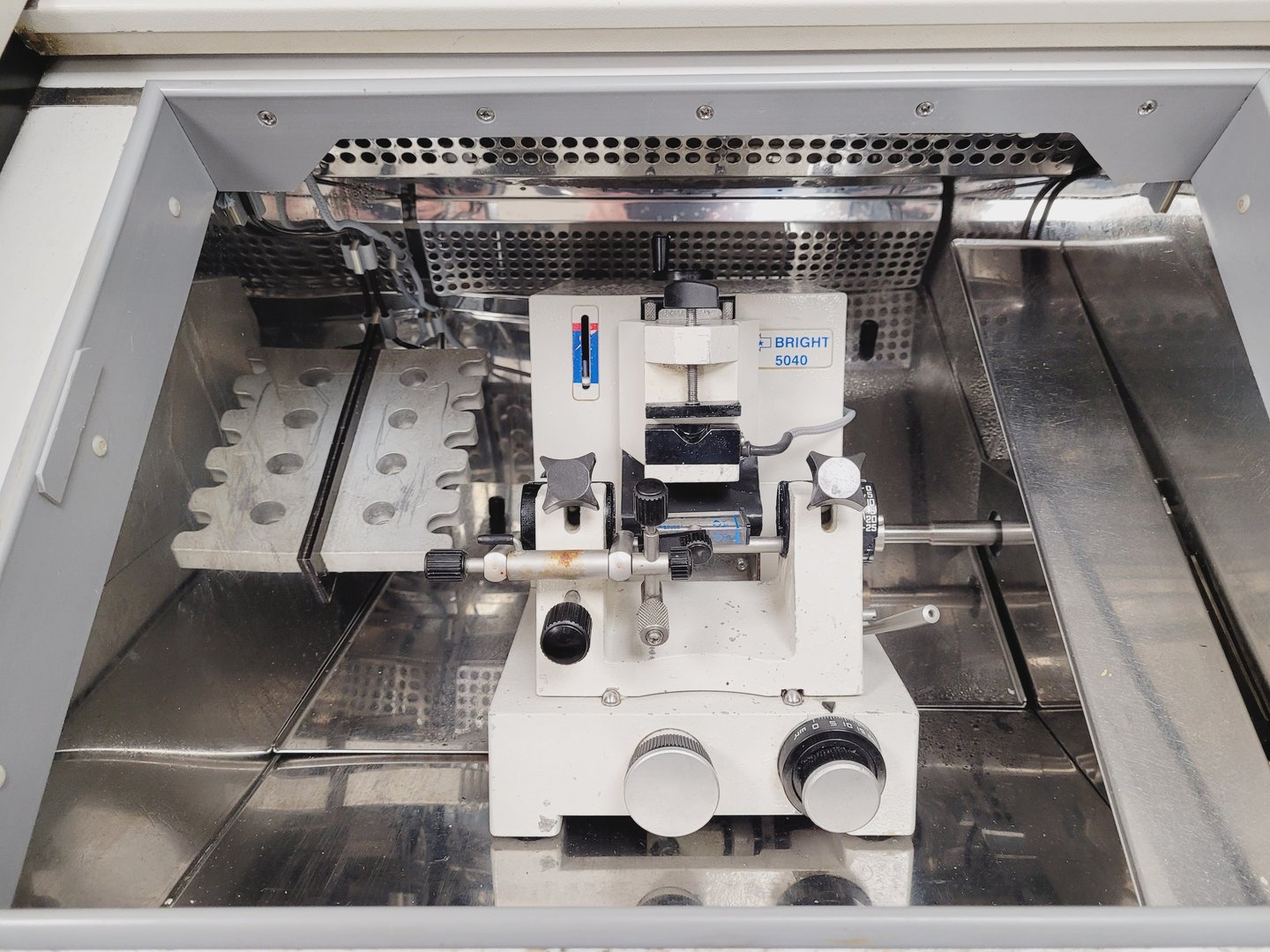 Image of Bright Model OTF - OTF/ASD Cryostat Lab