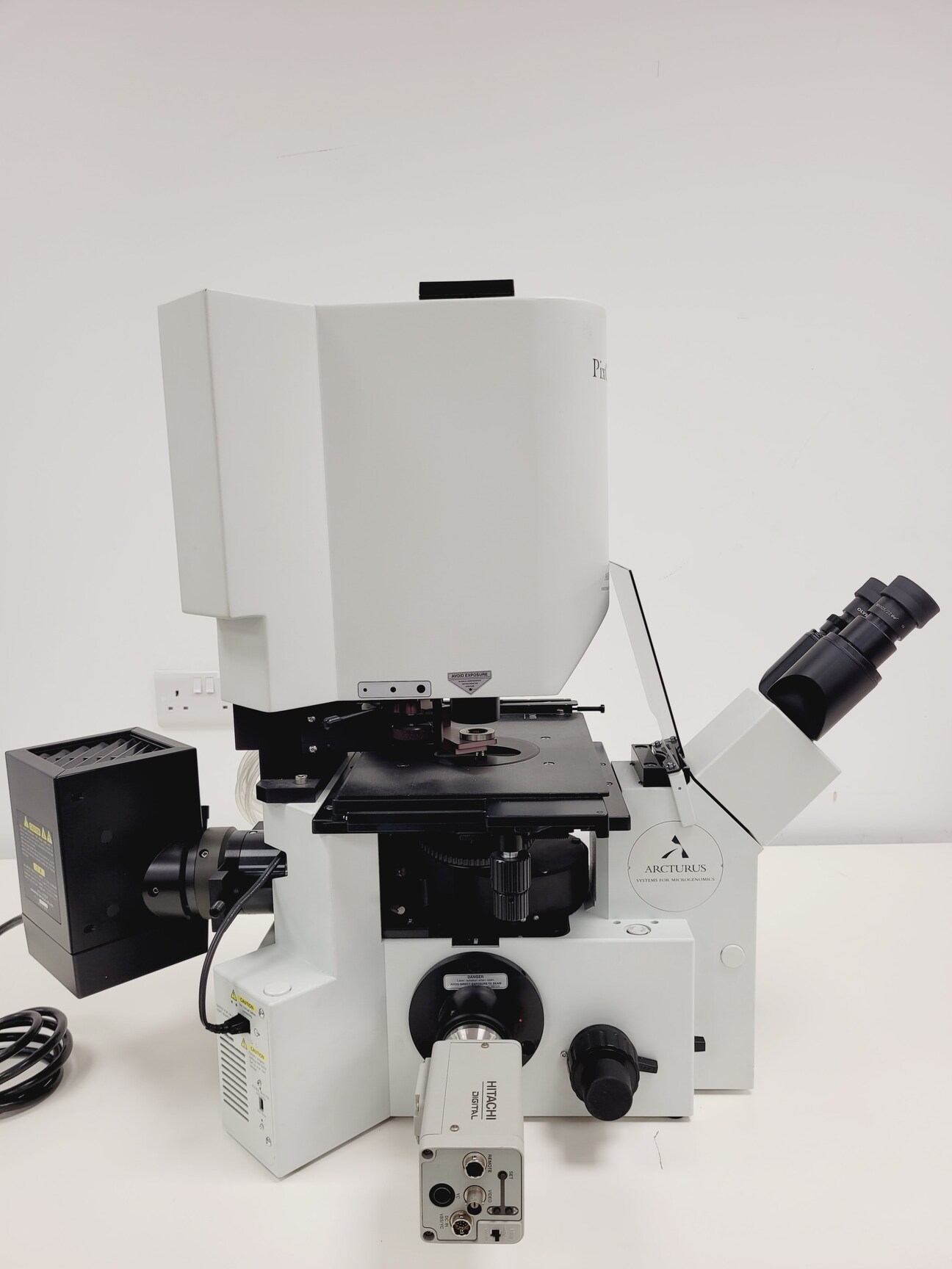 Image of Olympus IX50/Arcturus LCM2106 PixCell 2E Microdissection Microscope System