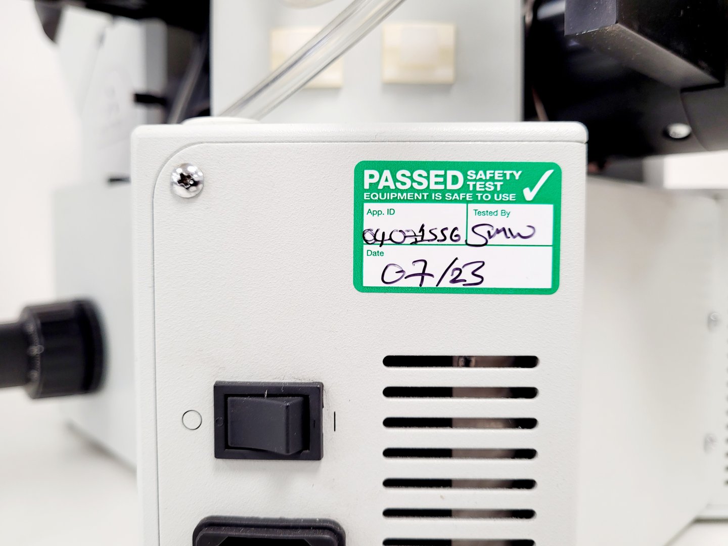 Image of Olympus IX50/Arcturus LCM2106 PixCell 2E Microdissection Microscope System