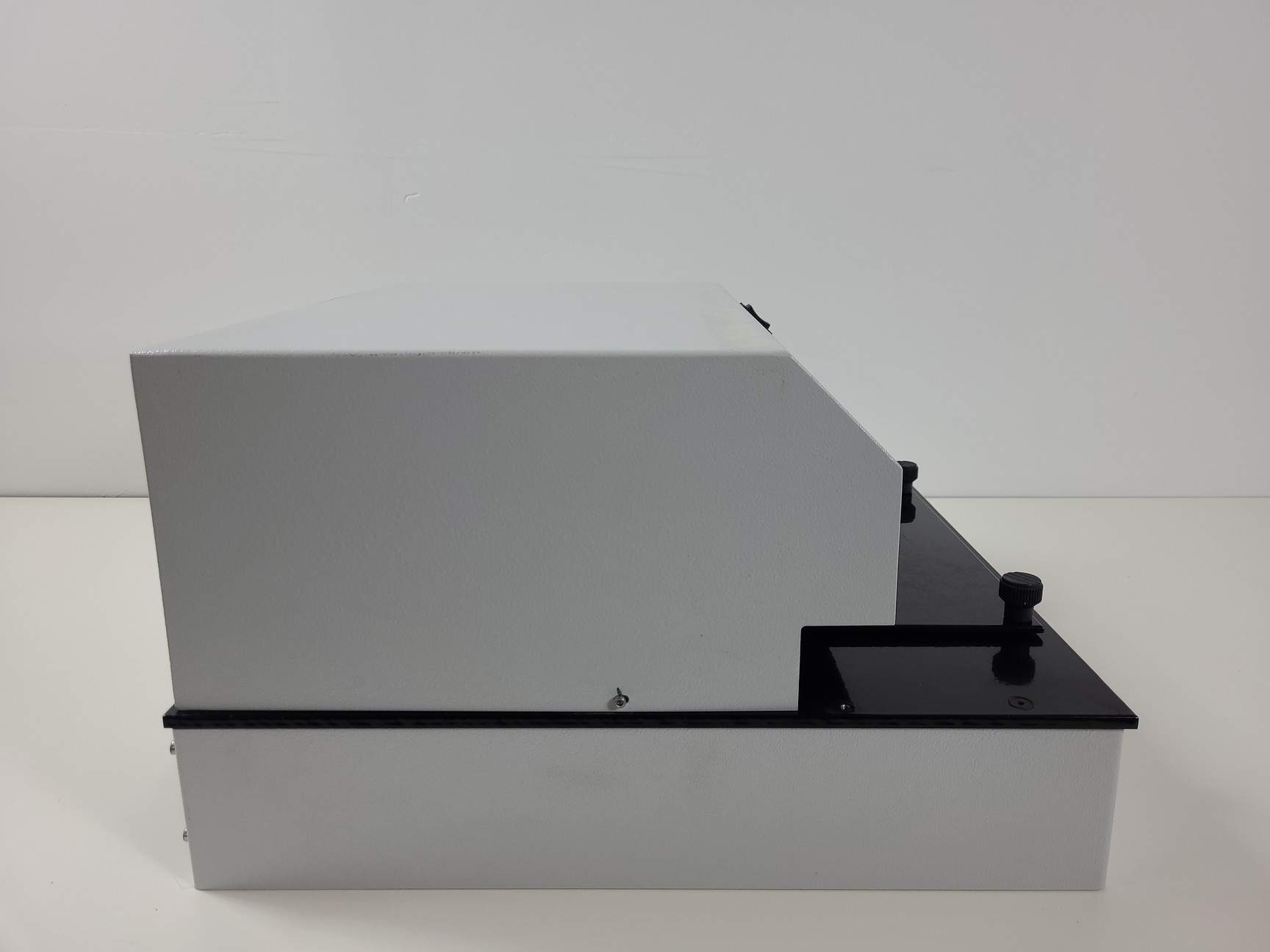 Image of AID Elispot ELR02 Plate Reader System with PC & Software Lab