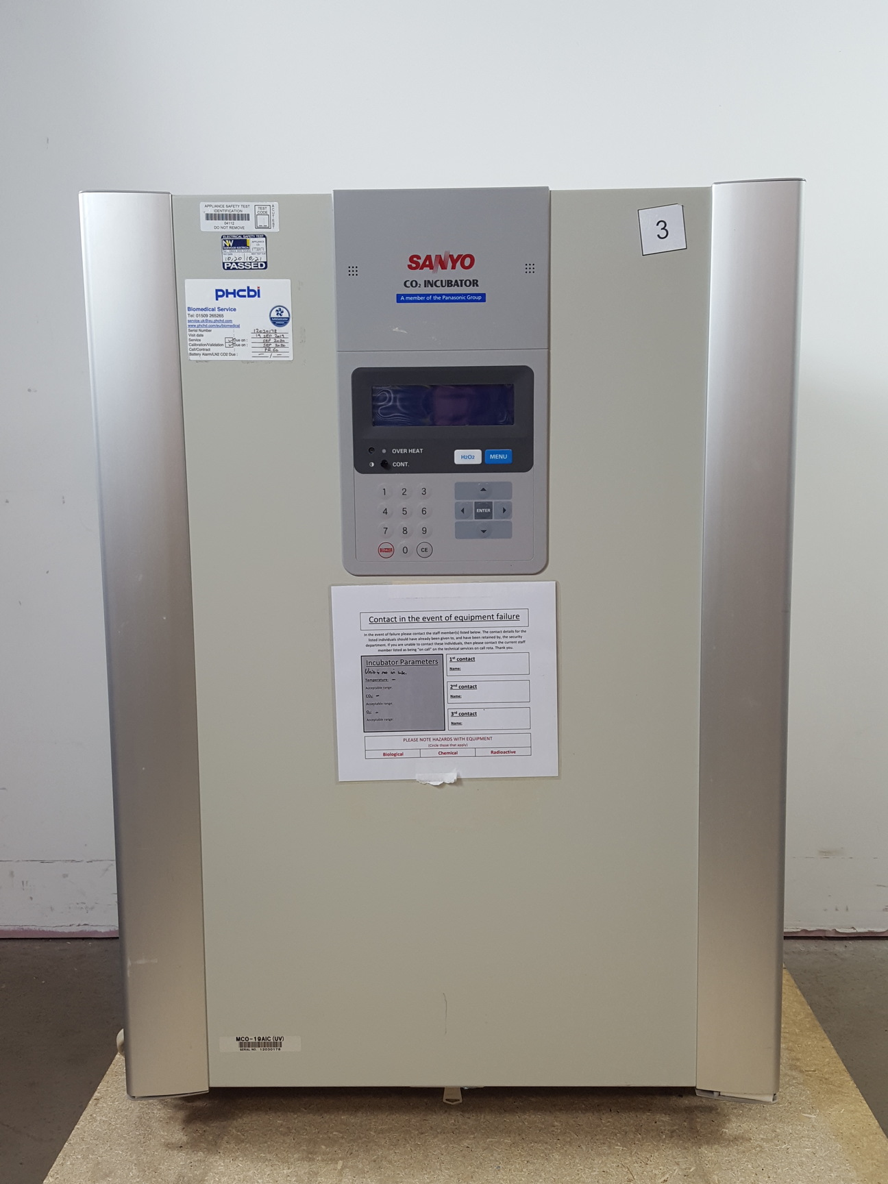 Image of Sanyo Co2 Laboratory Incubator Model MCO-19AIC (UV) Lab