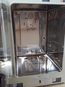 Thumbnail image of Sanyo Co2 Laboratory Incubator Model MCO-19AIC (UV) Lab