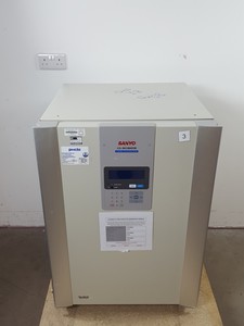 Thumbnail image of Sanyo Co2 Laboratory Incubator Model MCO-19AIC (UV) Lab