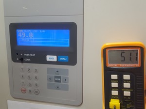 Thumbnail image of Sanyo Co2 Laboratory Incubator Model MCO-19AIC (UV) Lab