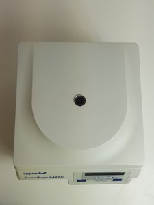 Thumbnail image of Eppendorf Benchtop Laboratory Centrifuge Model 5417C with 14000rpm Rotor Lab 